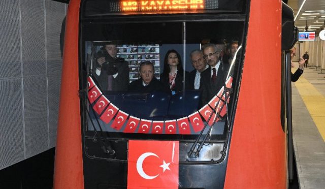 Istanbullulari-trafikten-yeni-metrolar-kurtaracak.jpeg