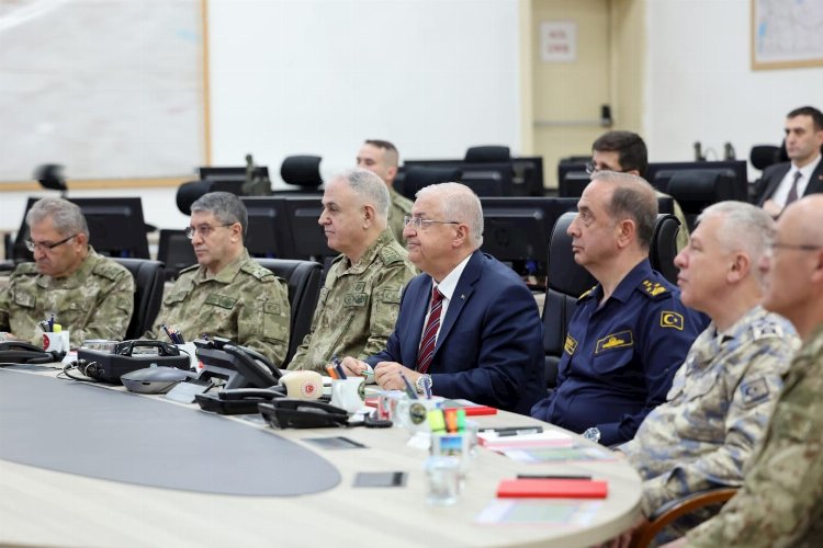 Başarılı operasyonlarla teröre ağır darbe vuruldu