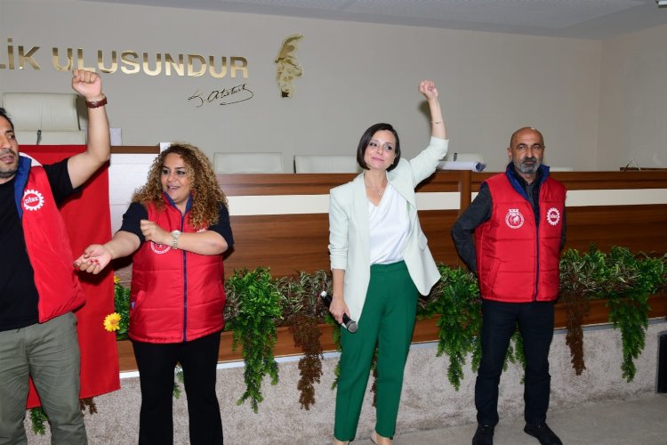 ‘Bugün salonlarda yarın alanlarda olacağız’