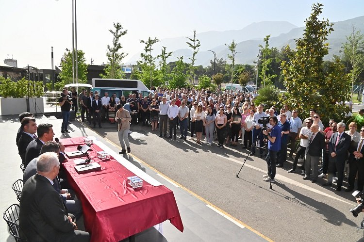 Manisa Büyükşehir çalışanlarına büyük destek