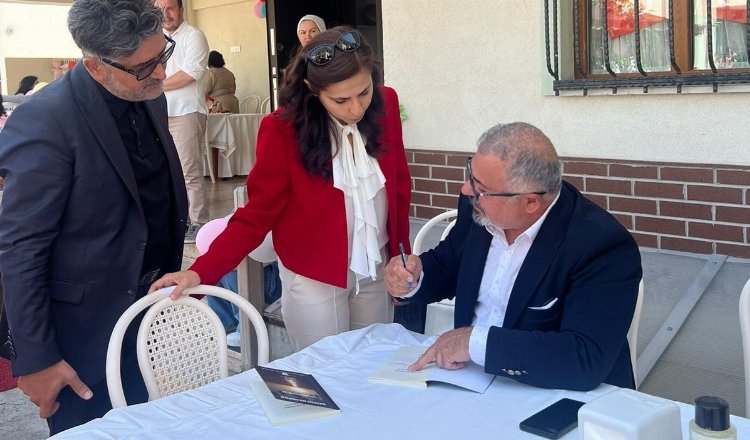 Ünlü halk ozanı ‘Çotem’ şenliklerinde çocuklarla buluştu