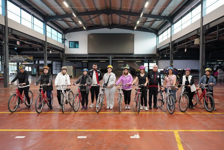 Beylikdüzü’nde “pedallar kadınlar için dönüyor”