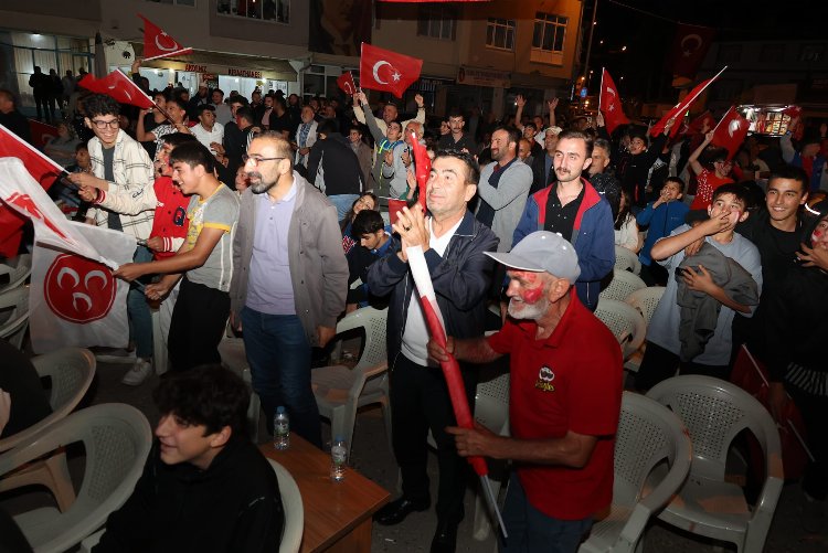 Bünyan’da milli maç coşkusu