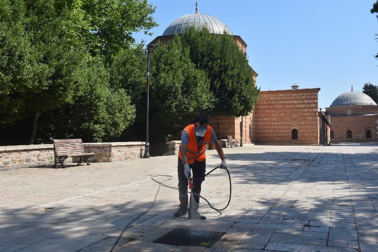Yıldırım’da ilaçlama çalışmaları sürüyor