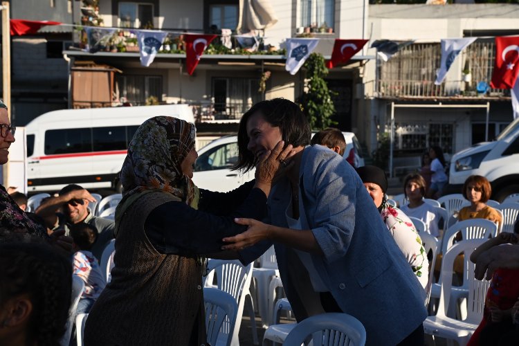 Karabağlar’ın sokakları neşe ve mutluluklar dolup taşıyor!