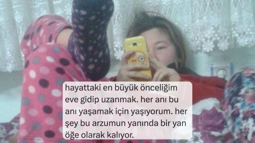 Hayata Dair Tespitlerini Mizahi Açıdan Paylaşan Bireyler