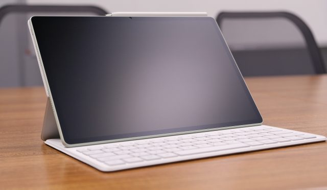 bilgisayar-uzere-tablet-ariyorum-diyenlere-her-isi-cozecek-5-tablet-tavsiyesi-AvhtD8G4.jpg